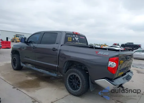 2016 Toyota Tundra Sr5 5.7L V8 z USA, uszkodzony, nr VIN 5TFDW5F15GX566623